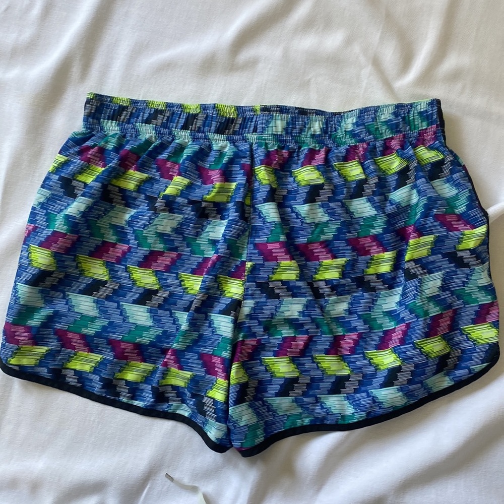 Victoria’s Secret Sport running shorts - Picture 2 of 9